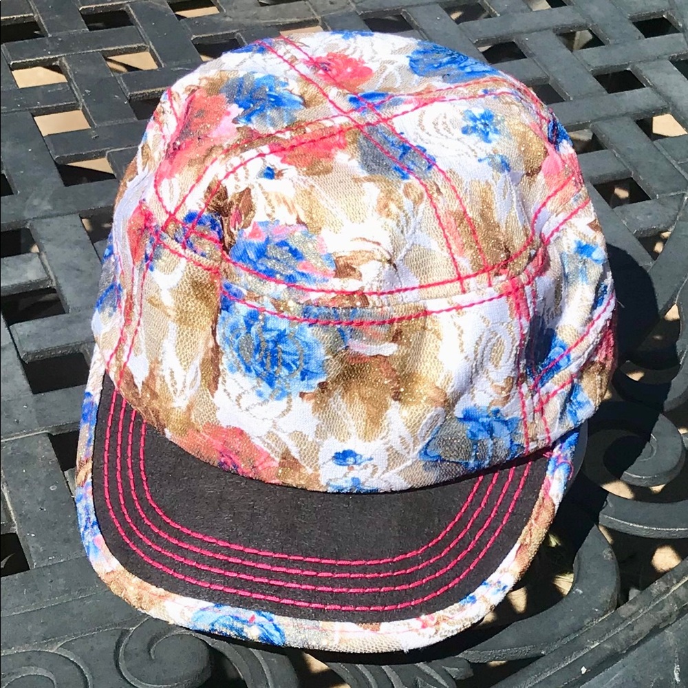 FUN METALLIC BASEBALL CAP